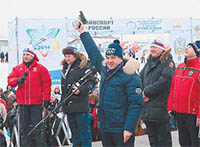 Старт «Лыжне России» в Яхроме даёт губернатор Московской области А. Воробьёв