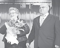 В день 50-летия первогополёта человека в космоссупруги Мочаловыотметили золотую свадьбу,2011 год